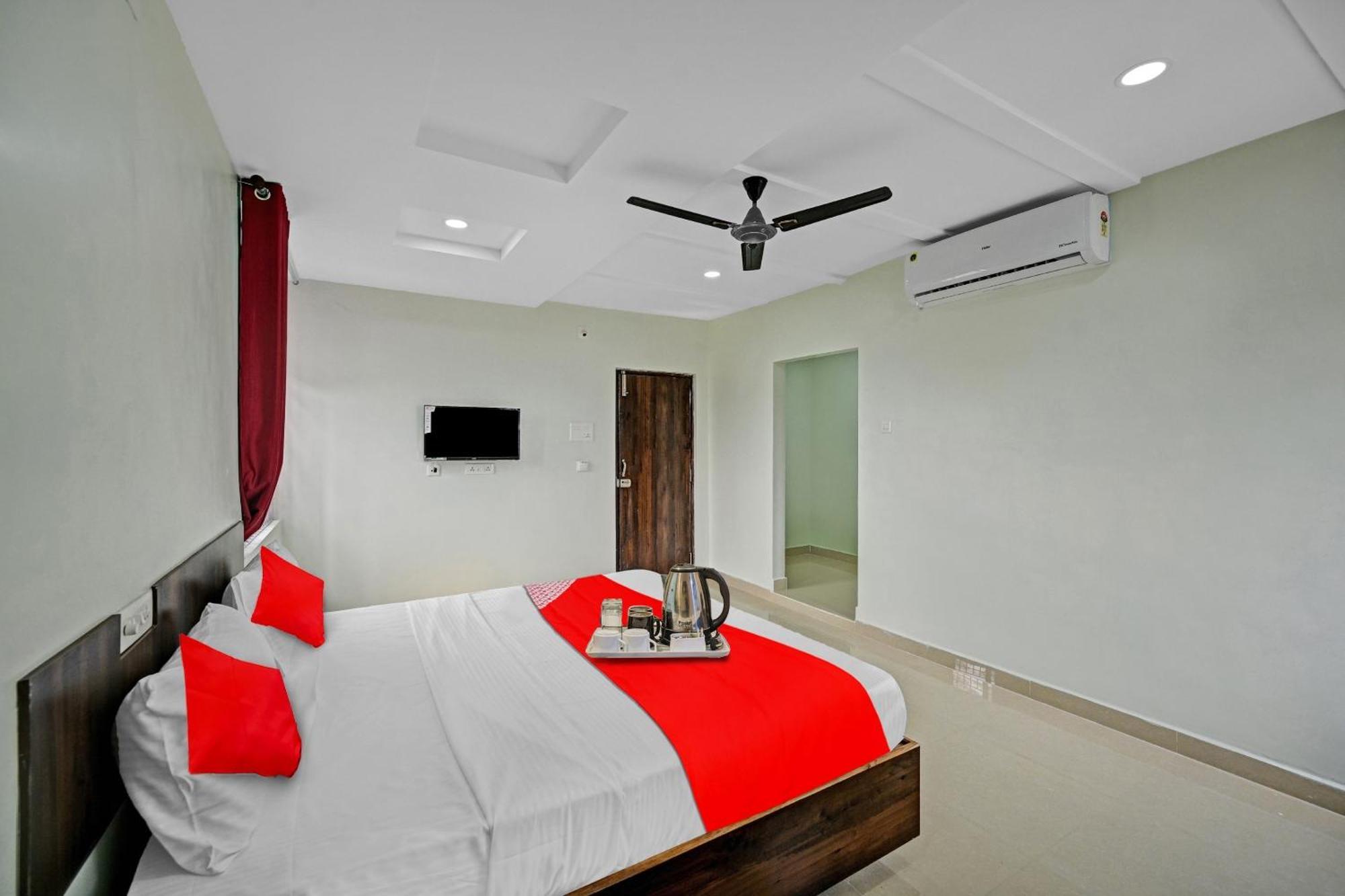 Hotel O Vrk Residency Kurmannapalem Екстериор снимка